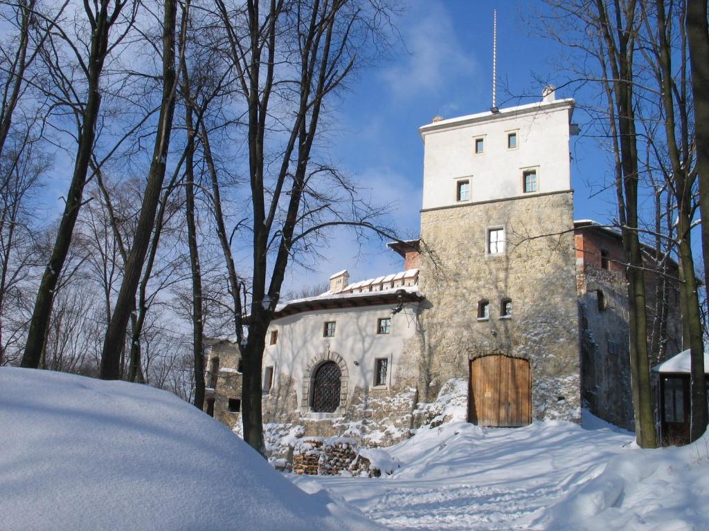 Zamek Korzkiew Villa Bagian luar foto