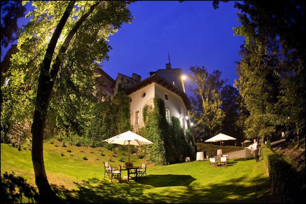 Zamek Korzkiew Villa Bagian luar foto