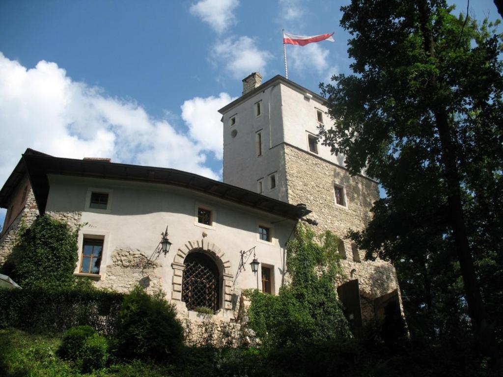 Zamek Korzkiew Villa Bagian luar foto